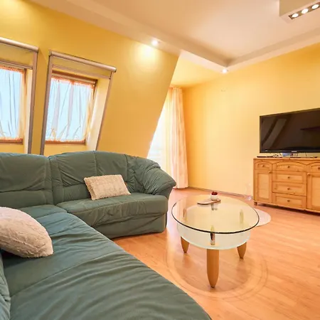 Apartment Rainbow Virag Utca Debrecen